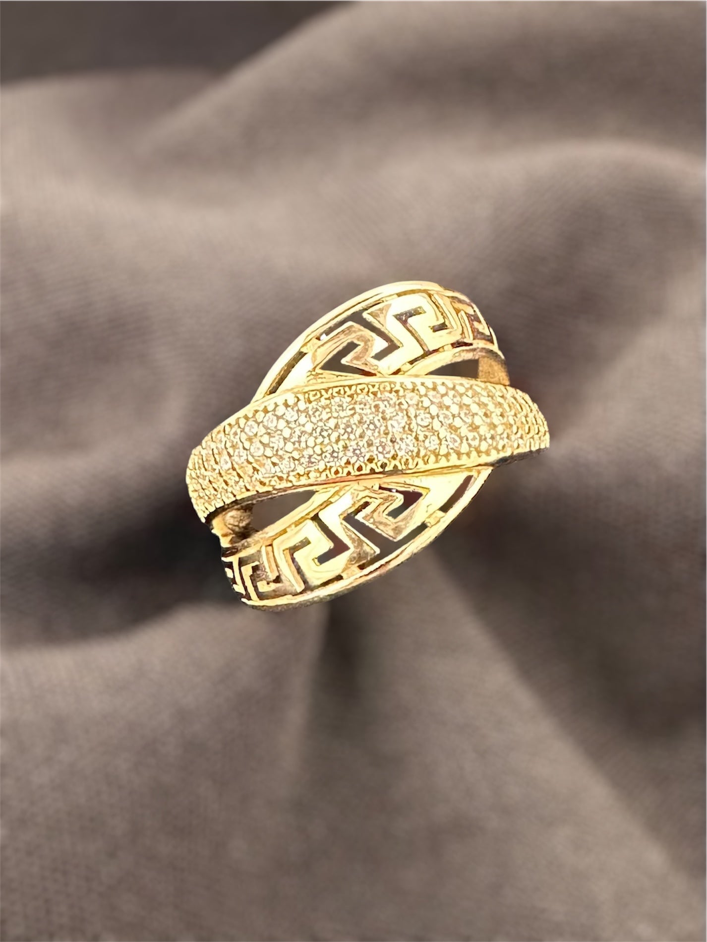 Anillo para mujer en oro 10K