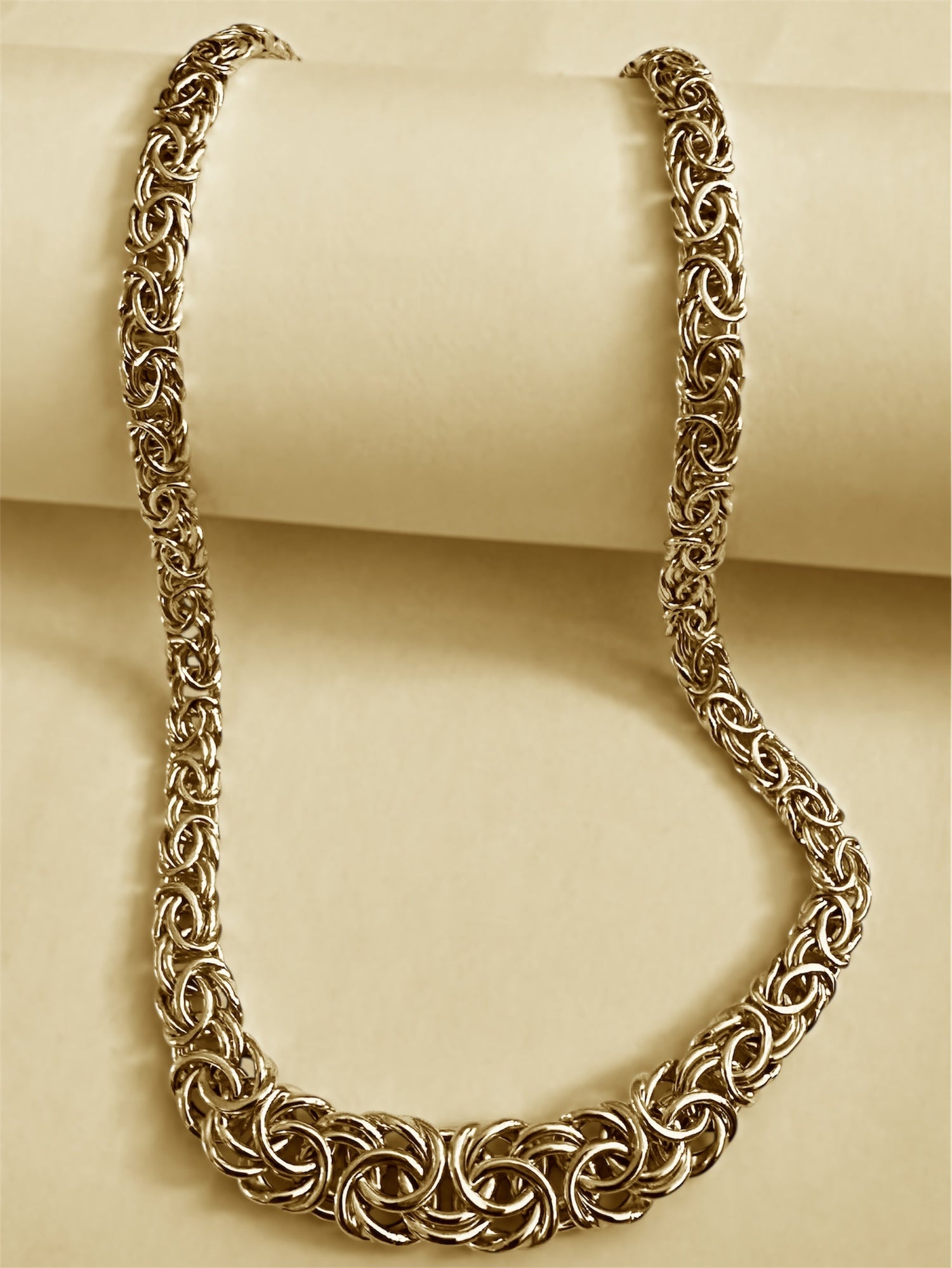 “Cadenas para Mujer | Delicadas y con Estilo”